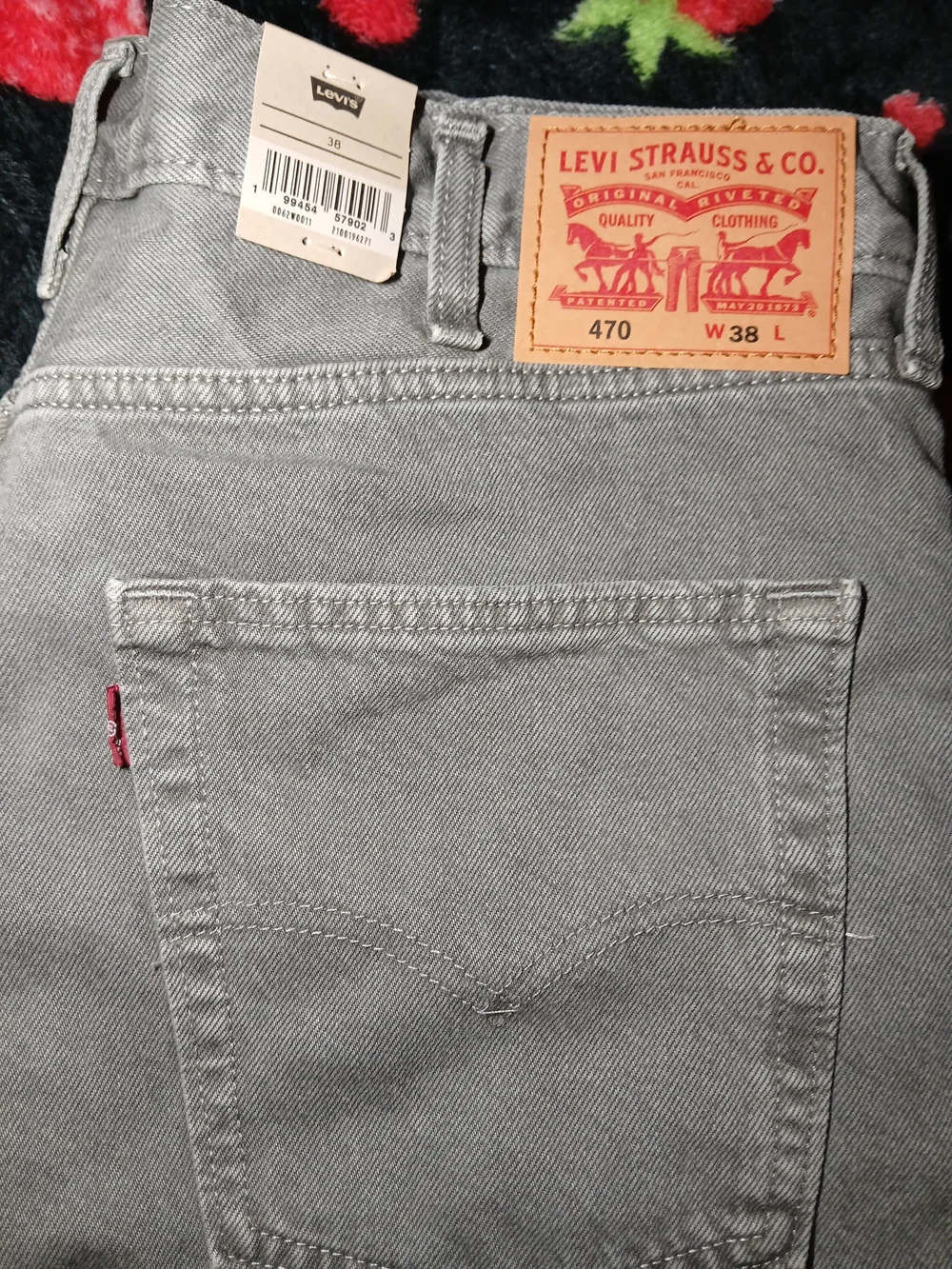 Classic Levi's Men's 470 Baggy  Gray Casual Denim Shorts. #Levishorts
